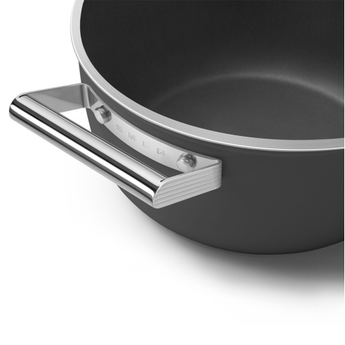 Кастрюля Smeg CSF2412BLM