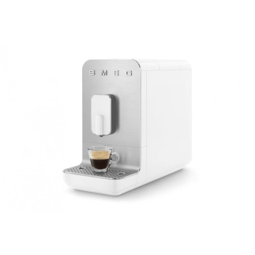 Кофемашина SMEG BCC01WHMEU