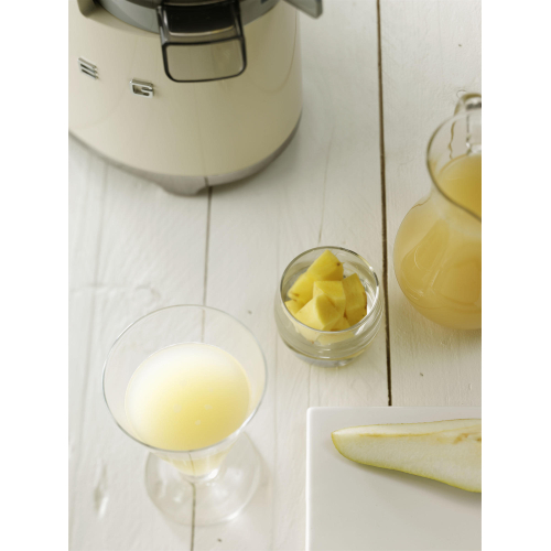 Соковижималка Smeg SJF01CREU