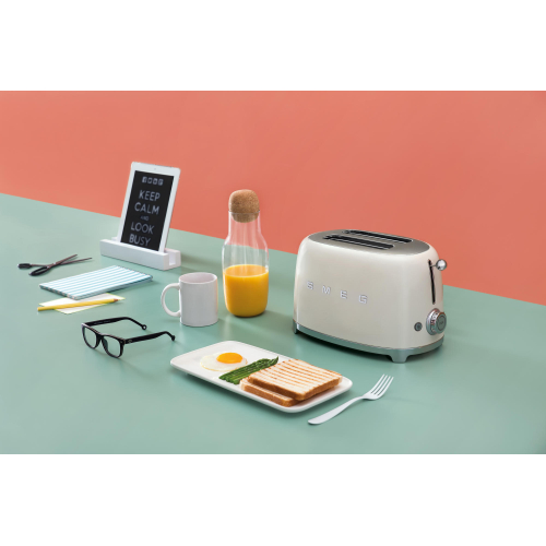 Тостер на 2 ломтика SMEG TSF01CREU